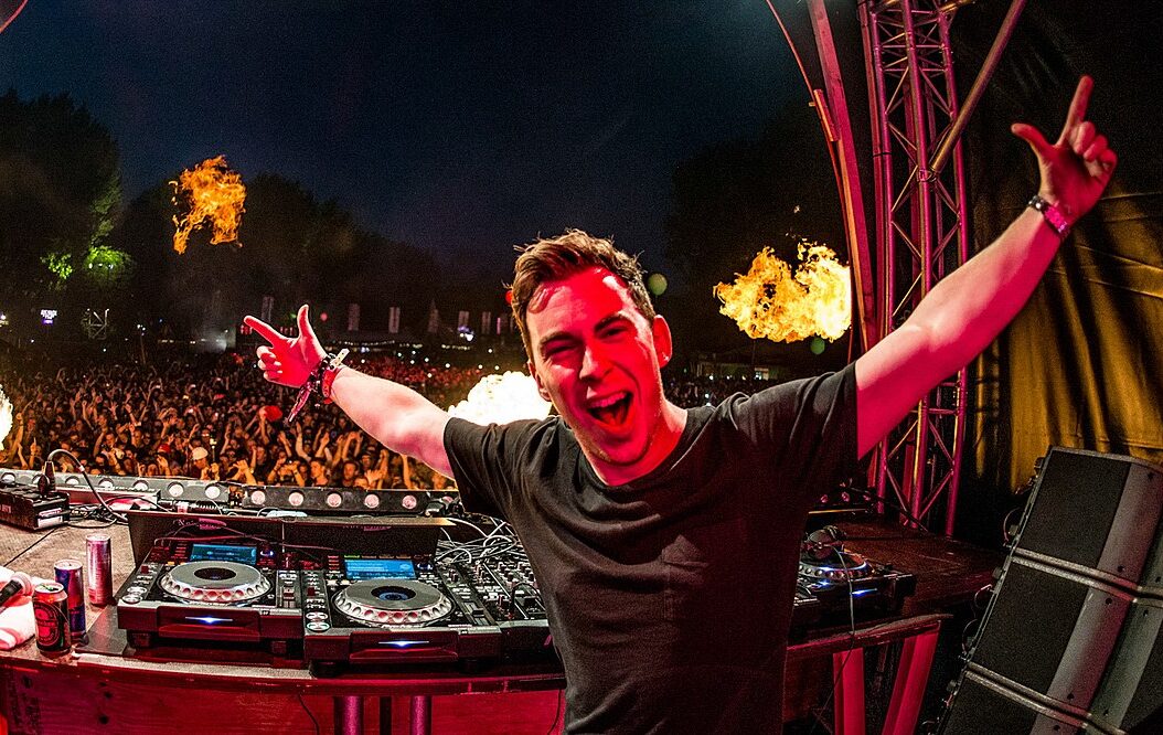 Hardwell Brings Back EDM Classics at Tomorrowland 2024